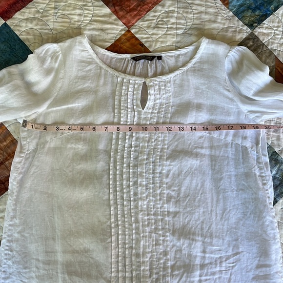 **DONATED** 💯% white linen blouse - Picture 4 of 7